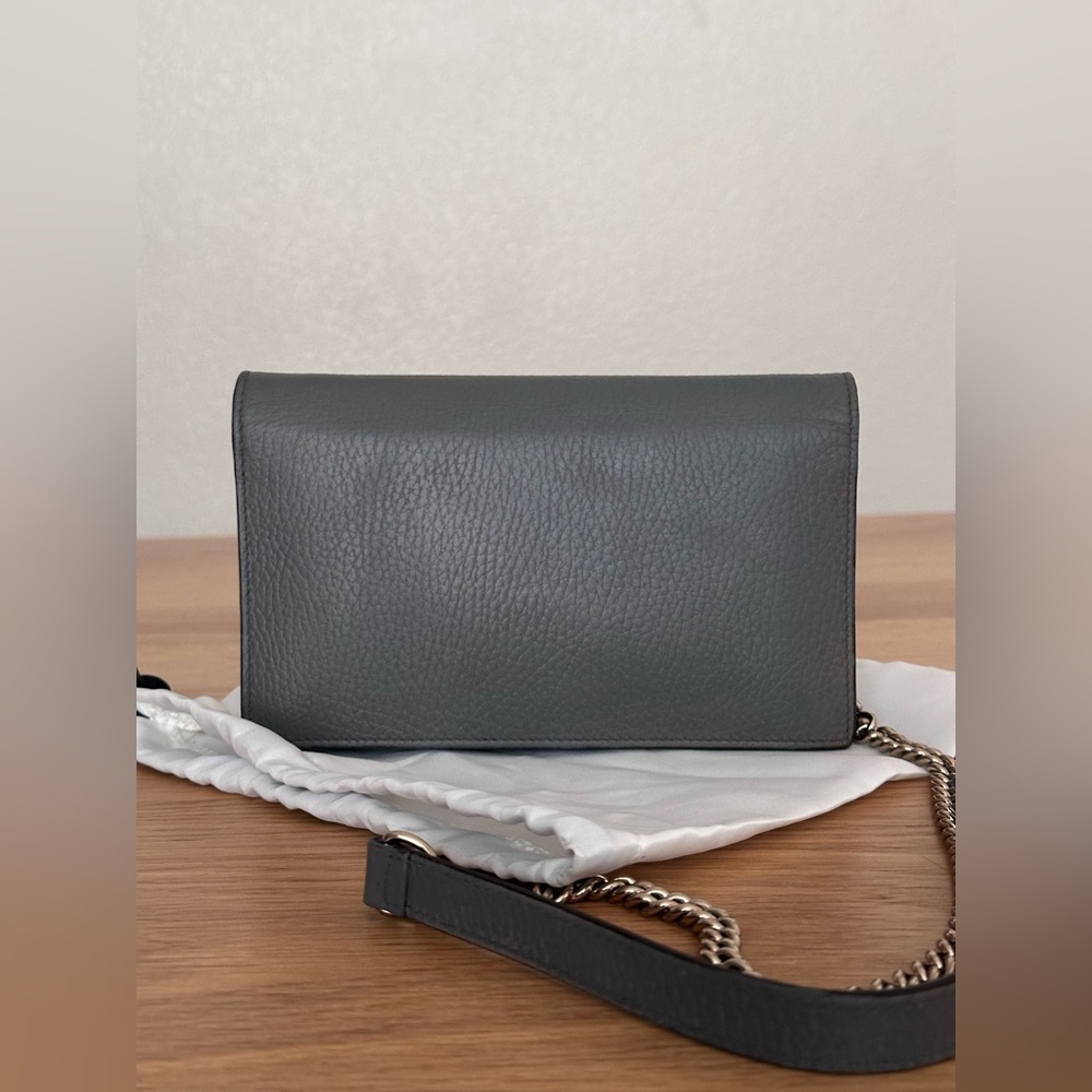 Gucci Dollar Calfskin Interlocking G Wallet On Chain with dustbag and COA - Picture 2 of 15
